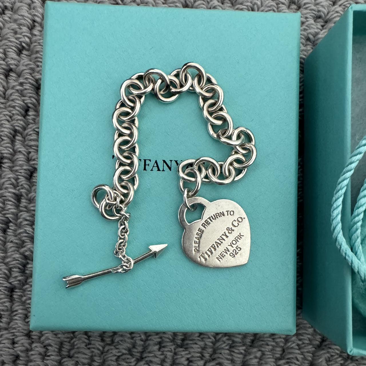 Lovestruck Heart Tag Bracelet ★名入れ可・日本未入荷 Tiffany & Co. Lovestruck Heart Tag Bracelet - Sterling