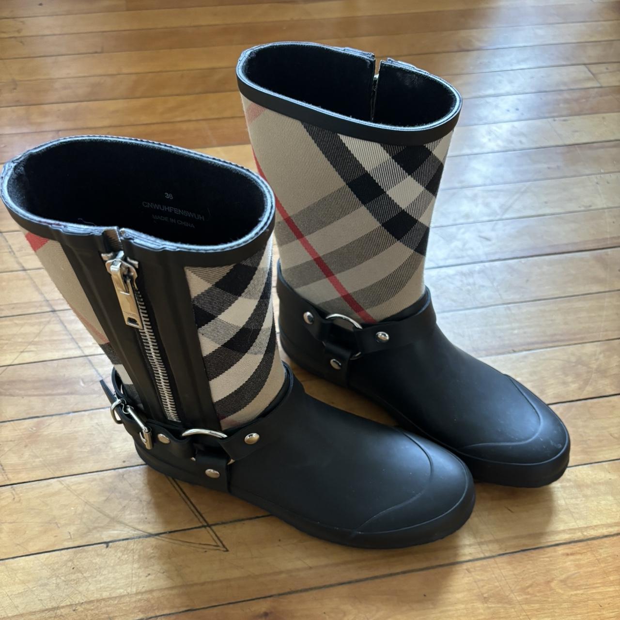 Burberry boots. Like new. Size US 6 6.5 IT EU 36. Depop