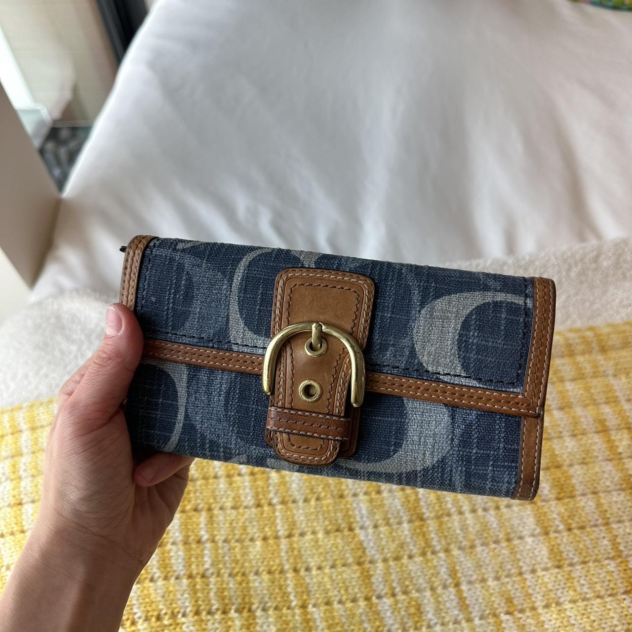 Coach Small Trifold Wallet In Signature - Depop