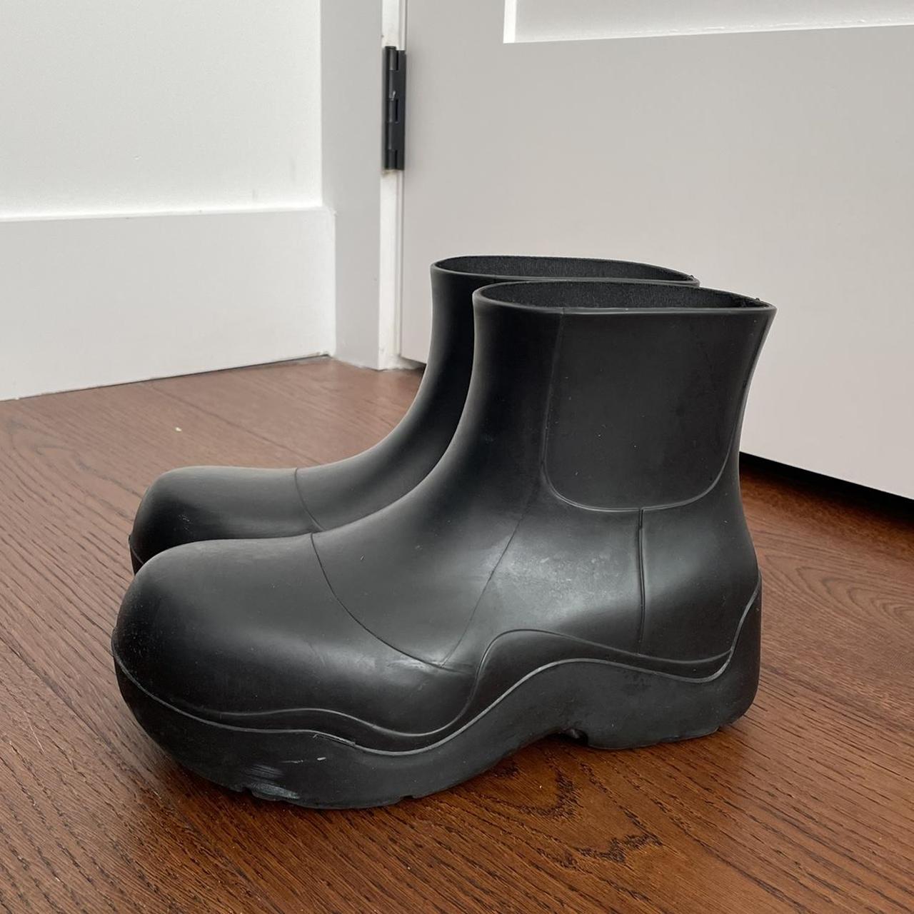 Bottega Veneta Black puddle boots , size 37 or US 6...