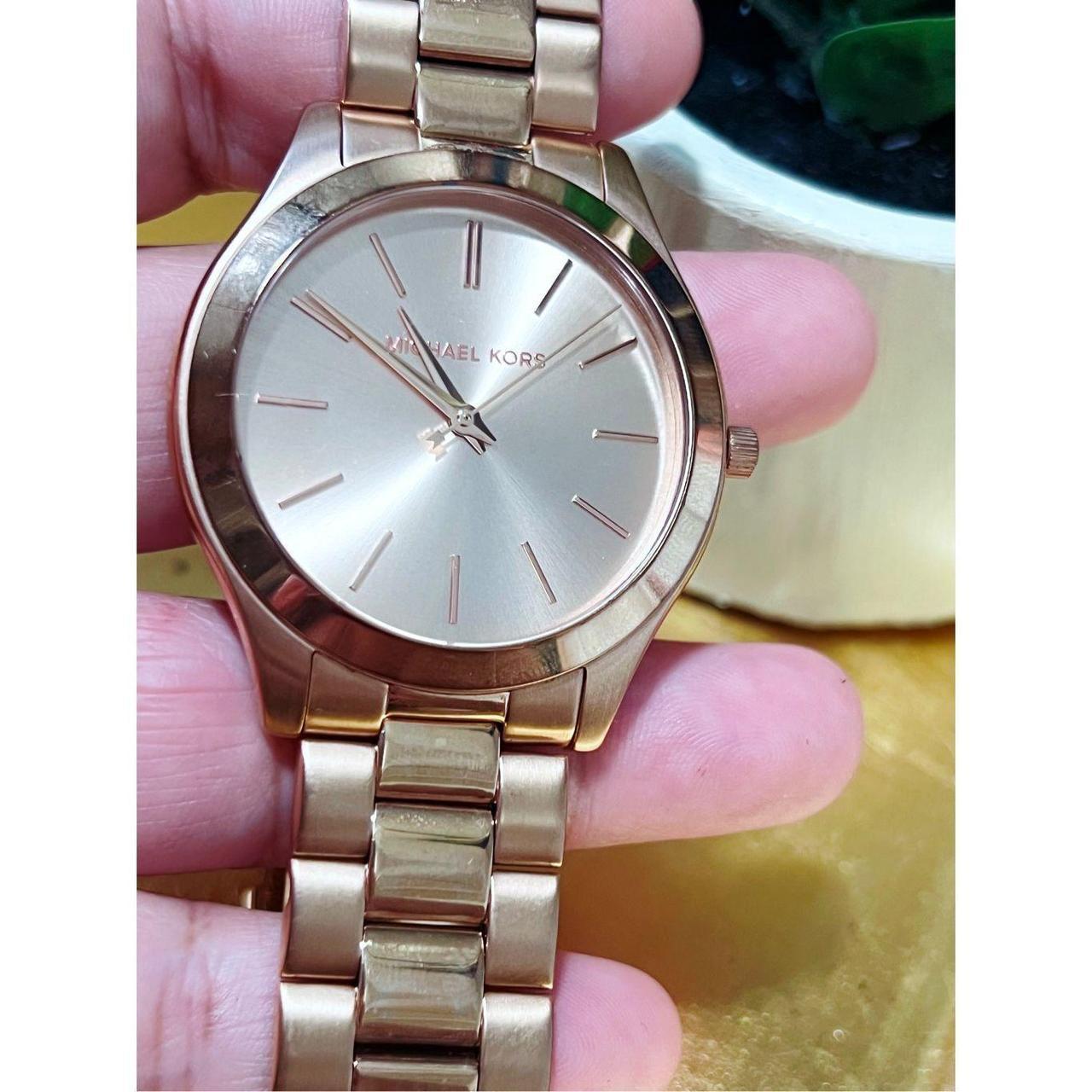 Michael kors slim runway watch rose gold hotsell