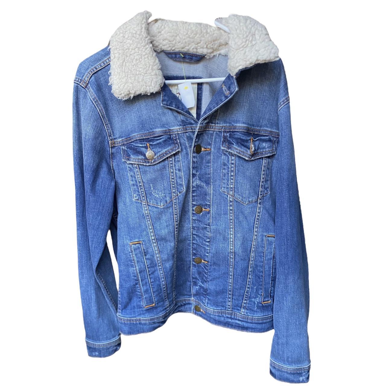 Hollister stretch denim trucker jacket best sale