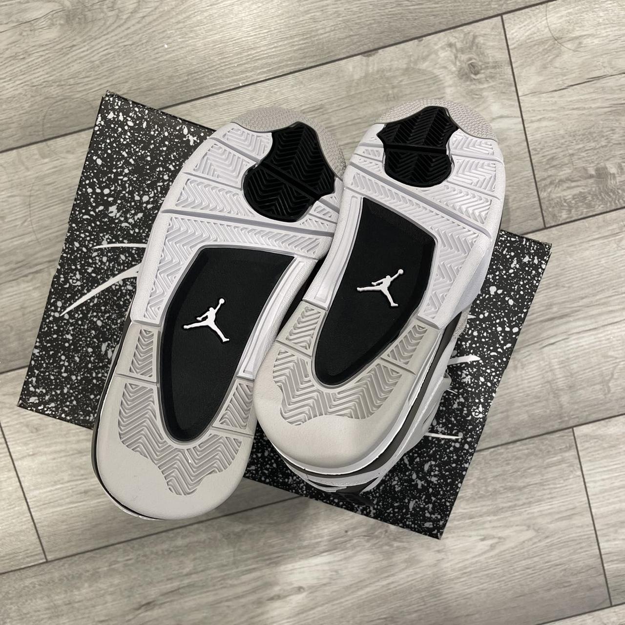 Jordan Men's Black and White Trainers | Depop