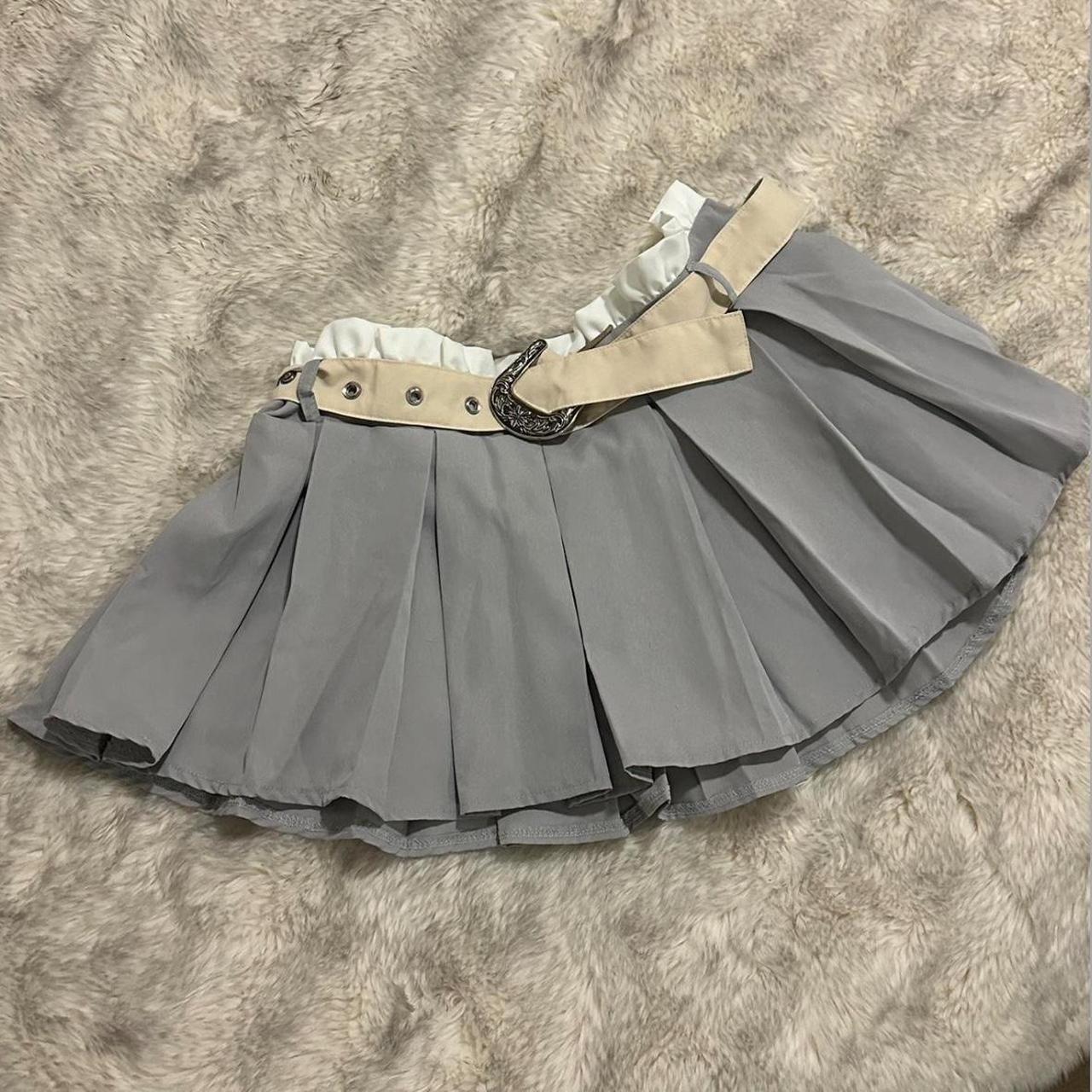 Grey pleated skort with belt Super cute it’s just... - Depop
