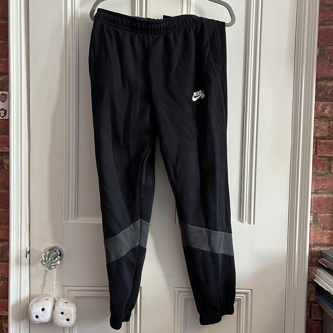 nike sb grey sweatpants