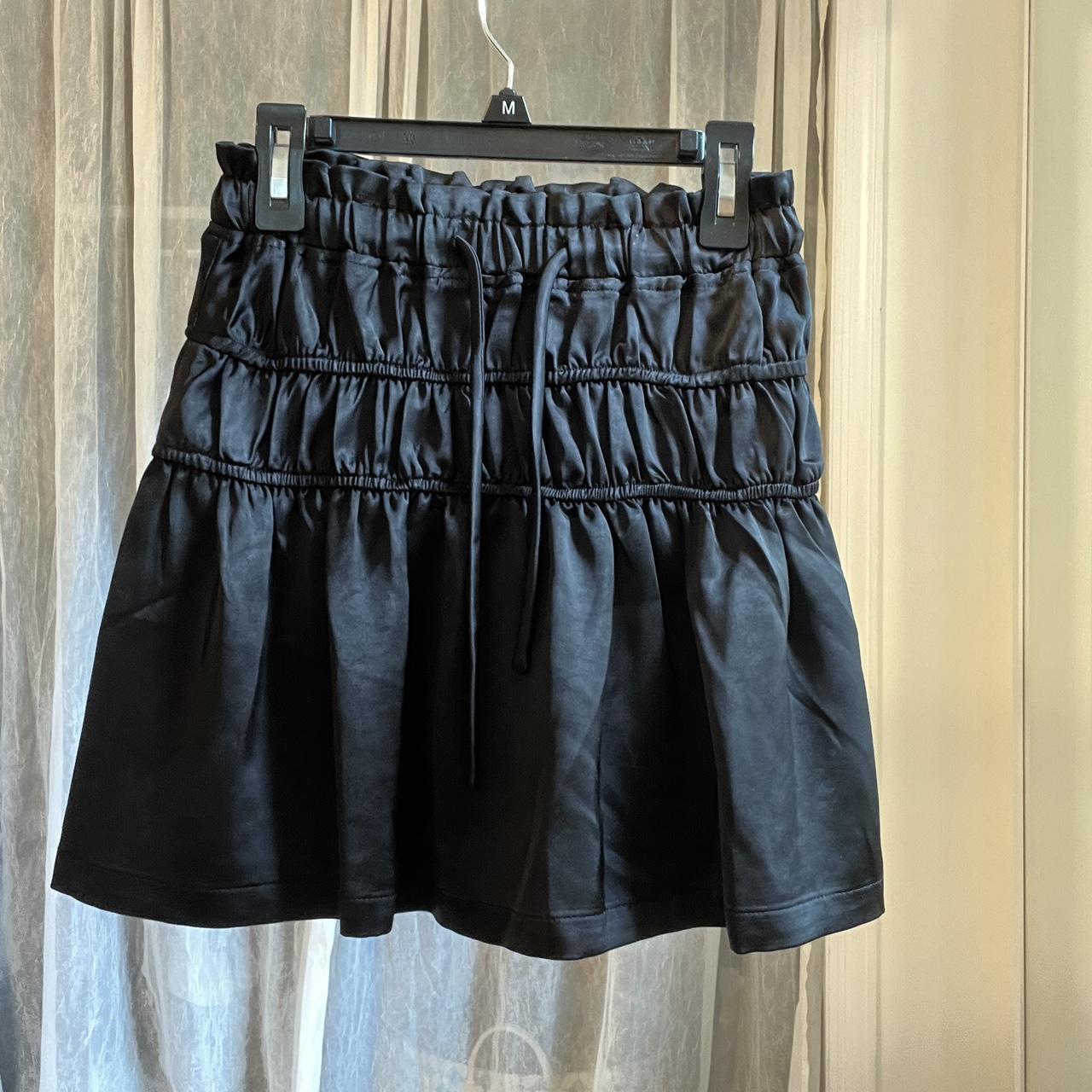 Black ruffle skirt clearance xs