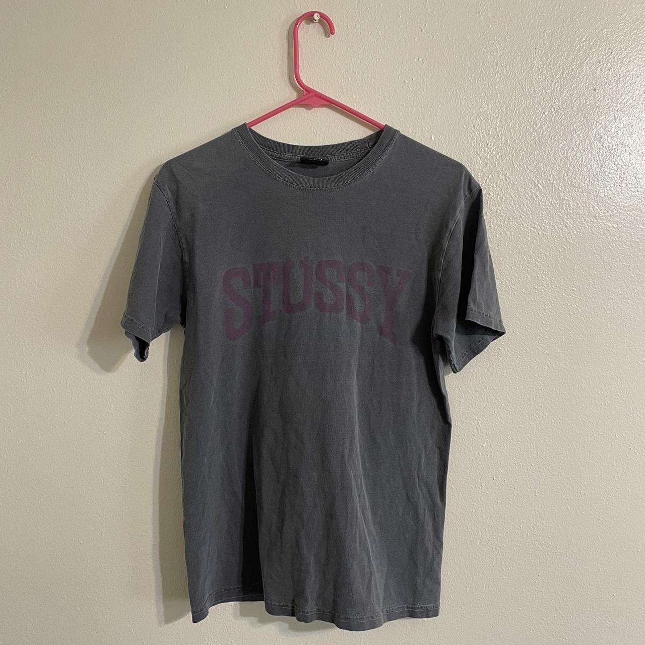 Stüssy Men's Black and Grey T-shirt | Depop