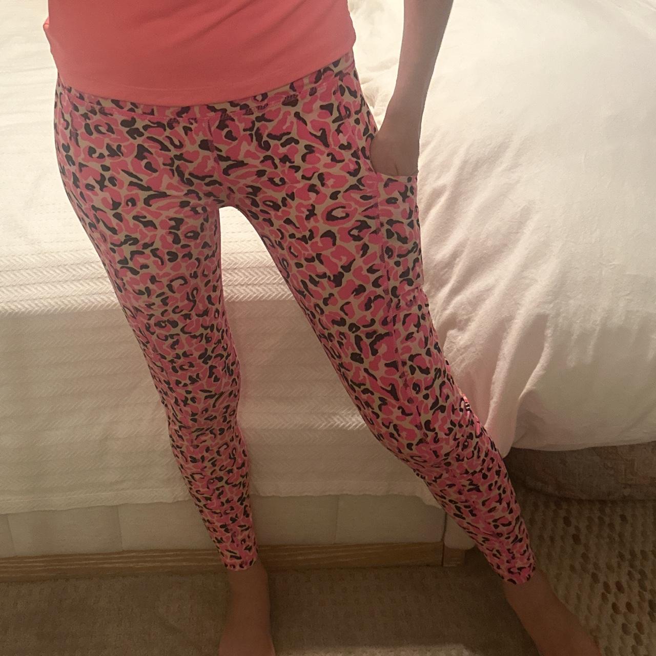 Lilly Pulitzer legging , athletic, pink, black, - Depop