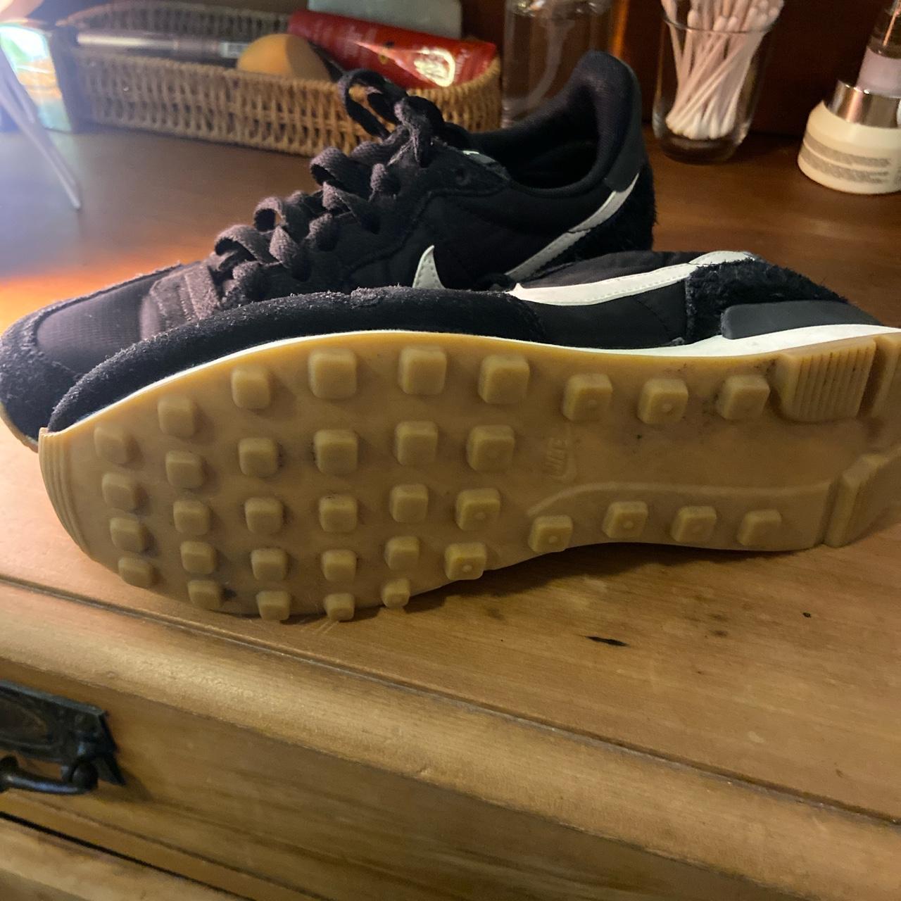 ladies nike trainers size 4