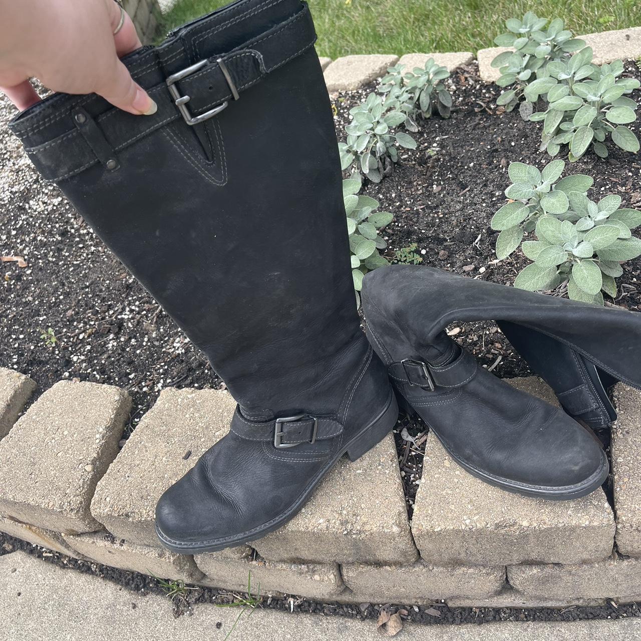 clarks black boots