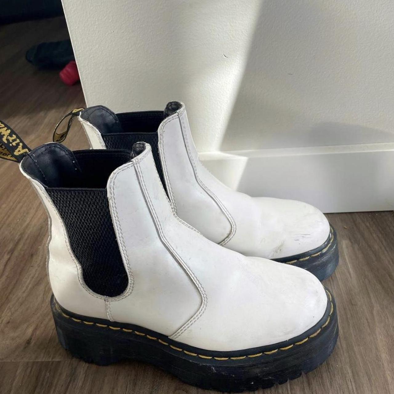 Witte chelsea boots dr martens sale