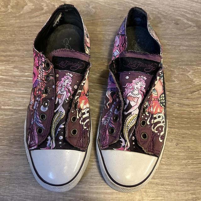 Ed hardy hot sale converse womens