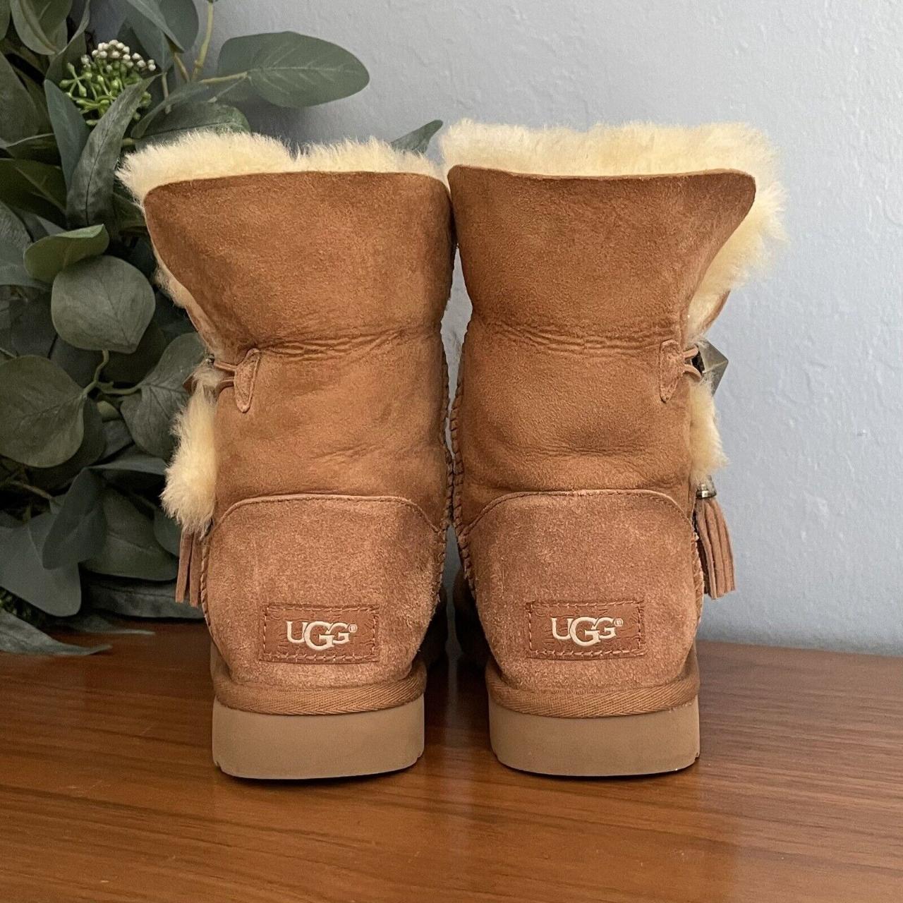 Ugg sales lilou bootie