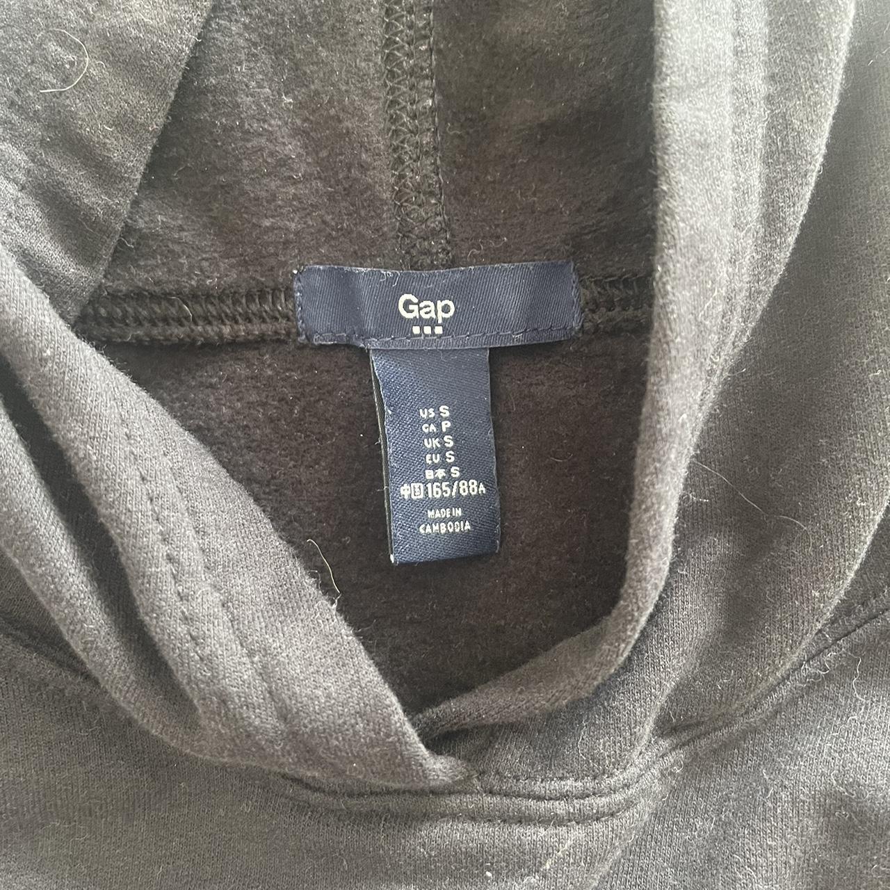 Black gap hoodie So cute just don’t wear enough Size... - Depop