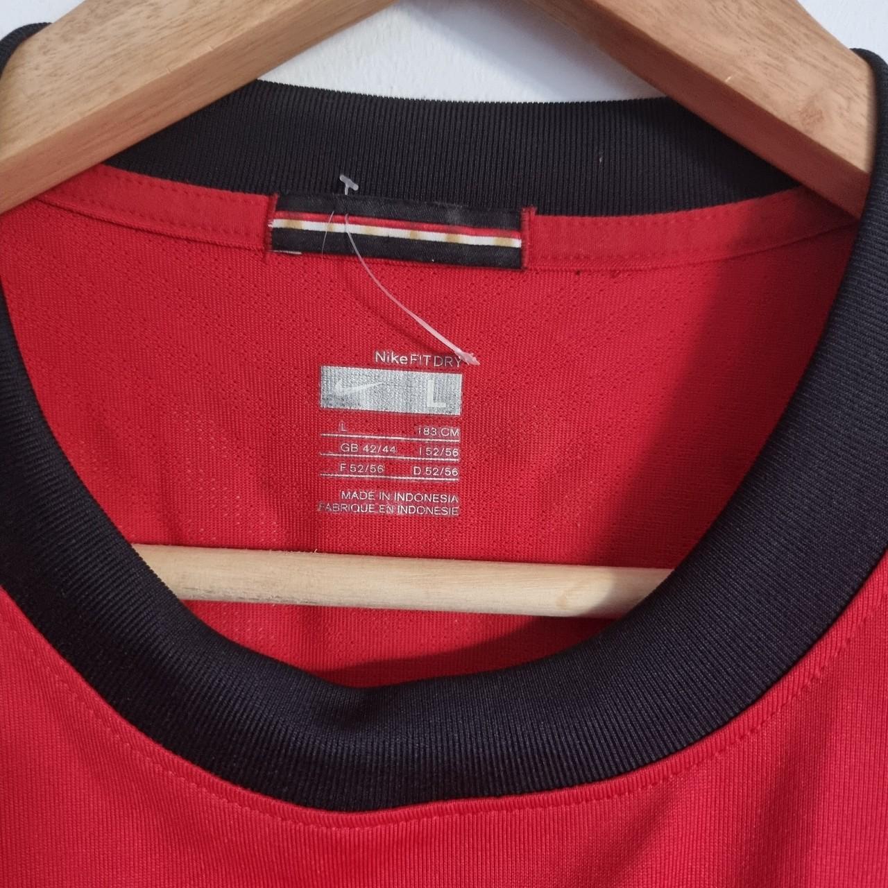 Nike Men's Red and Black T-shirt | Depop