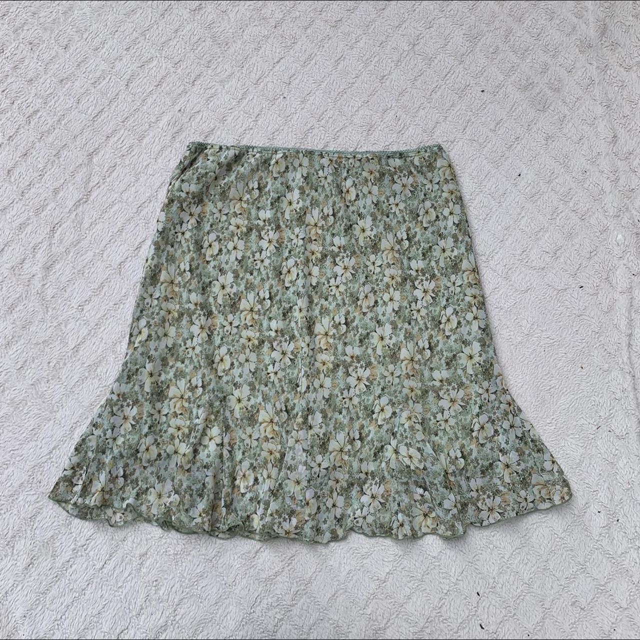 Women's Green Skirt | Depop