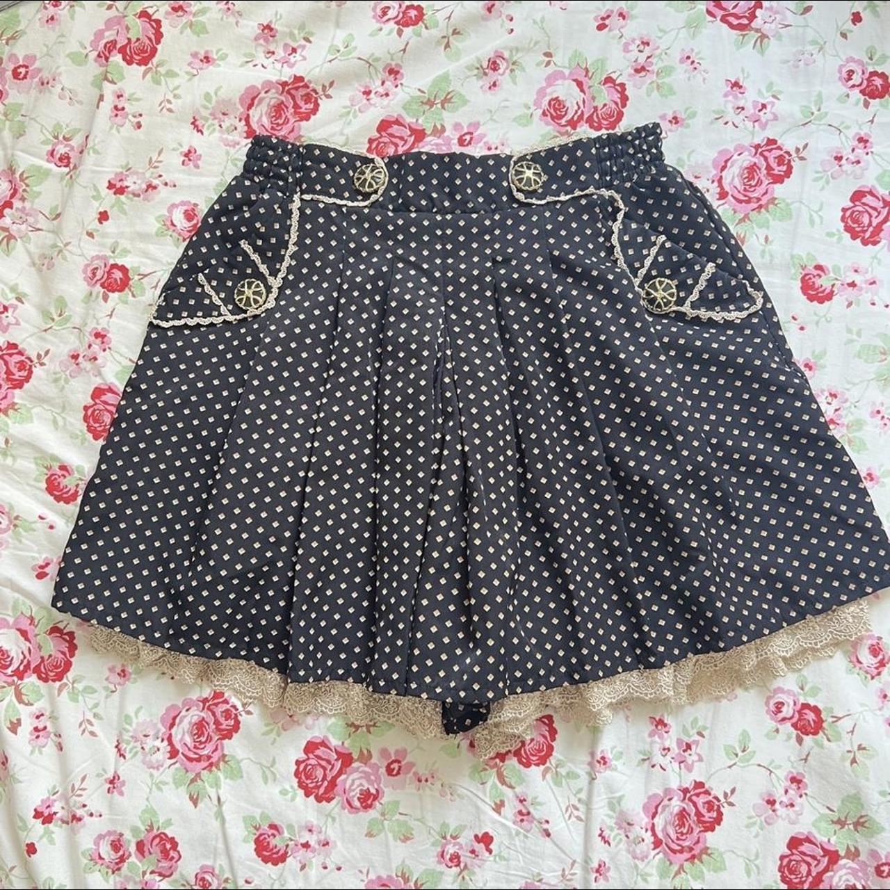 Axes femme skirt/shorts. They look like skirt but