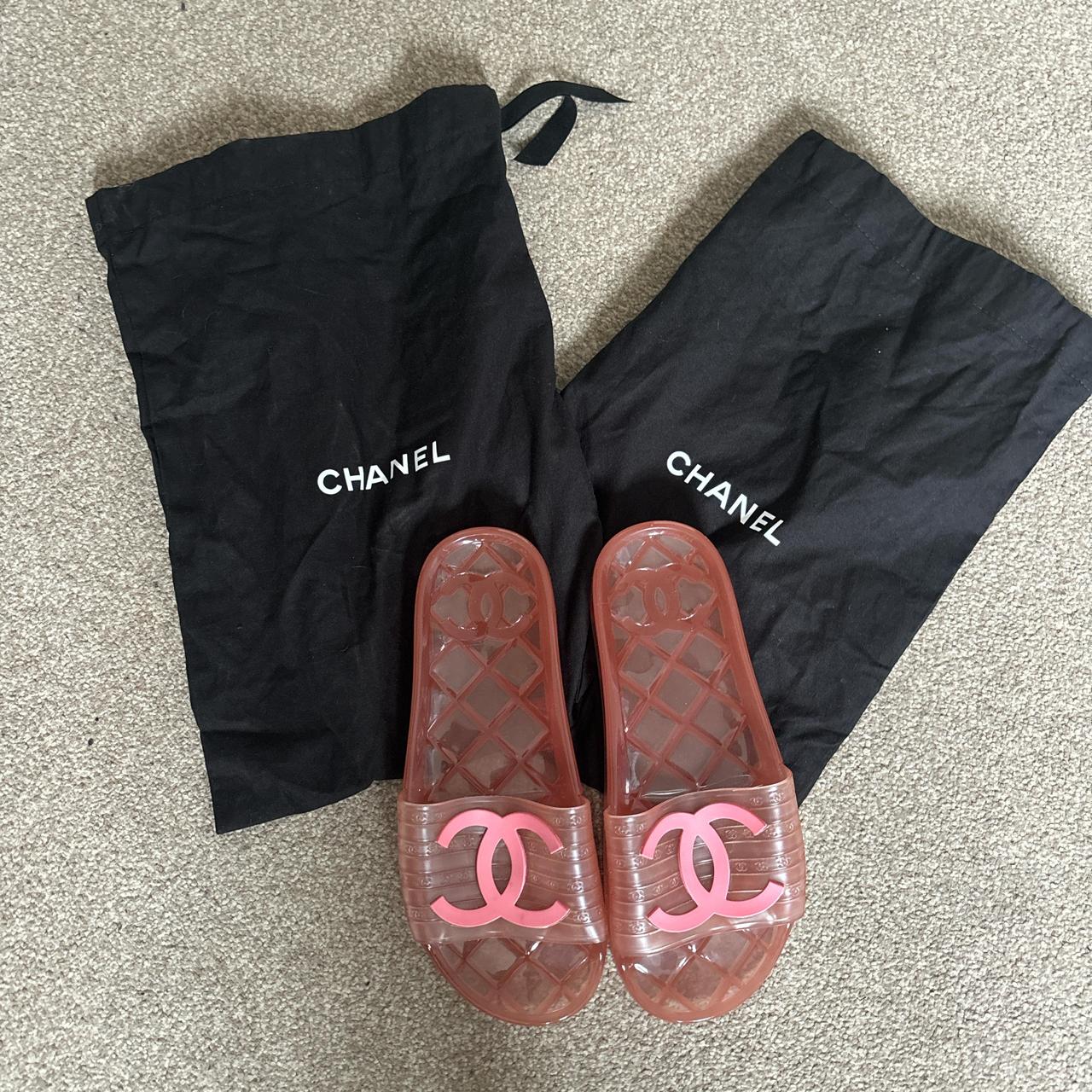 CHANEL JELLY POOL SLIDES Depop