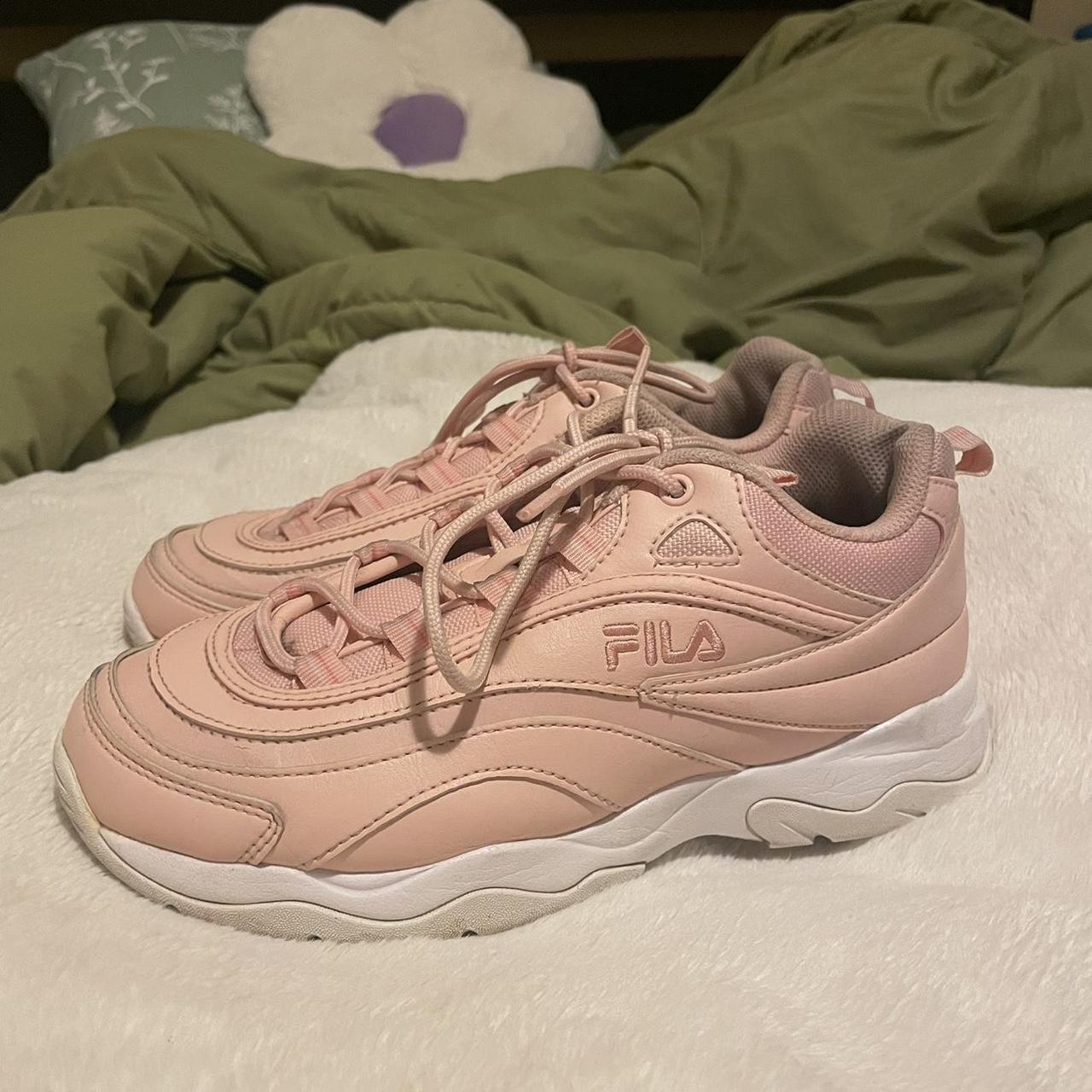 pink and white filas