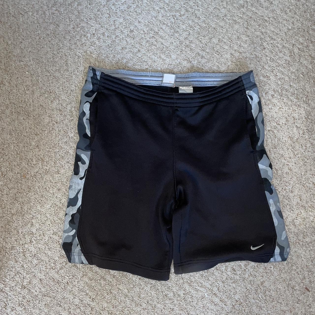 size nike shorts