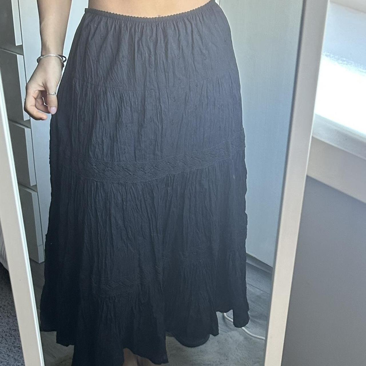 black maxi skirt #maxi #skirt #maxiskirt #bohoskirt - Depop