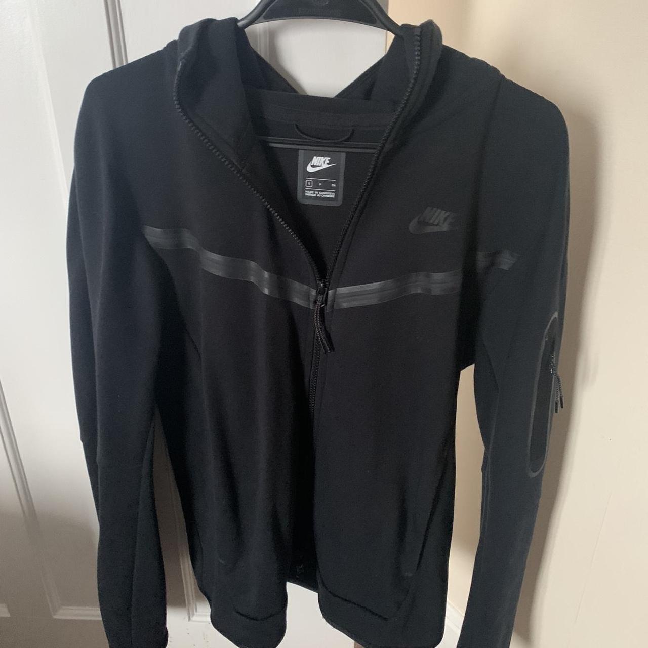 black nike tech hoodie men