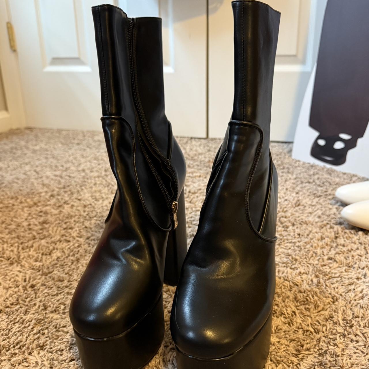 item listed by amaraboone