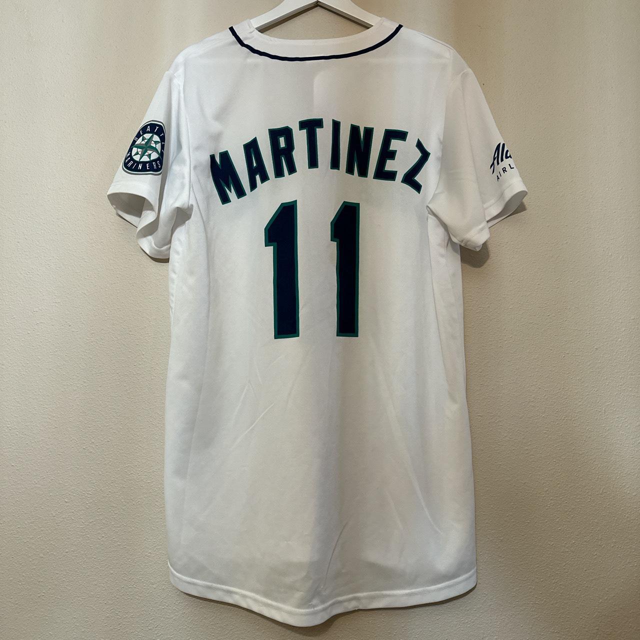 EDGAR MARTINEZ SPACE NEEDLE  Essential T-Shirt for Sale by MarinePow