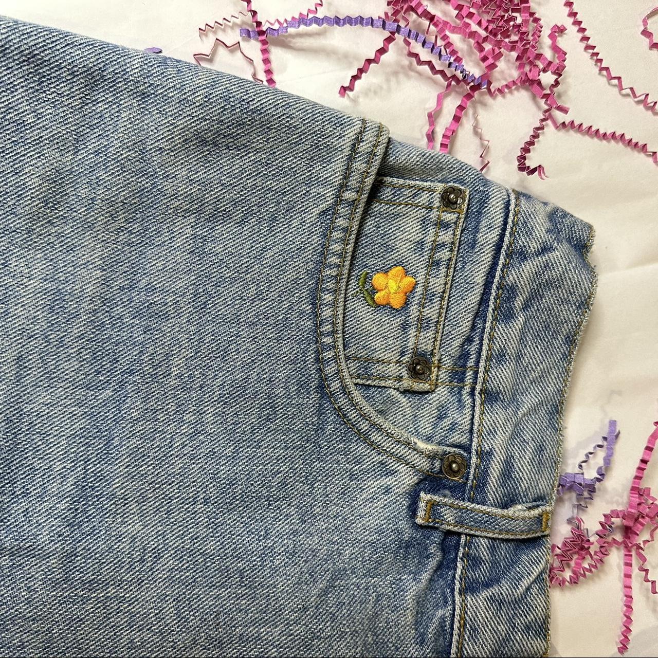 🌸Arizona jean company flower embroidered... - Depop