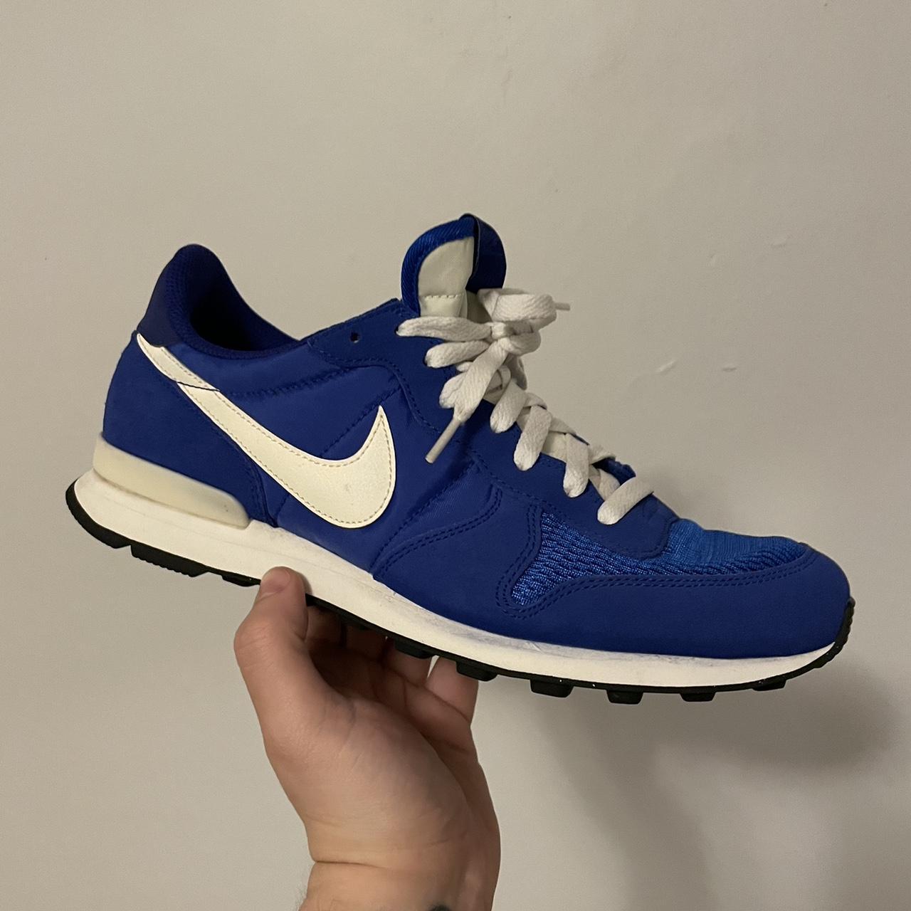 Nike Men's Blue Trainers | Depop