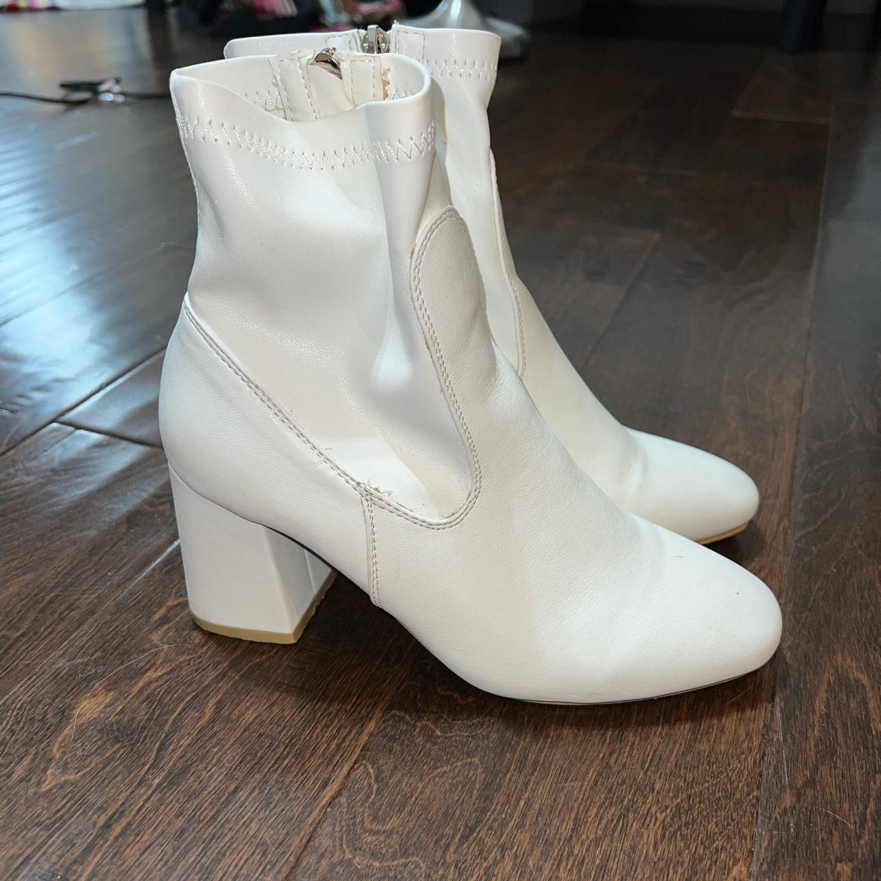 White ankle 2024 boots size 6