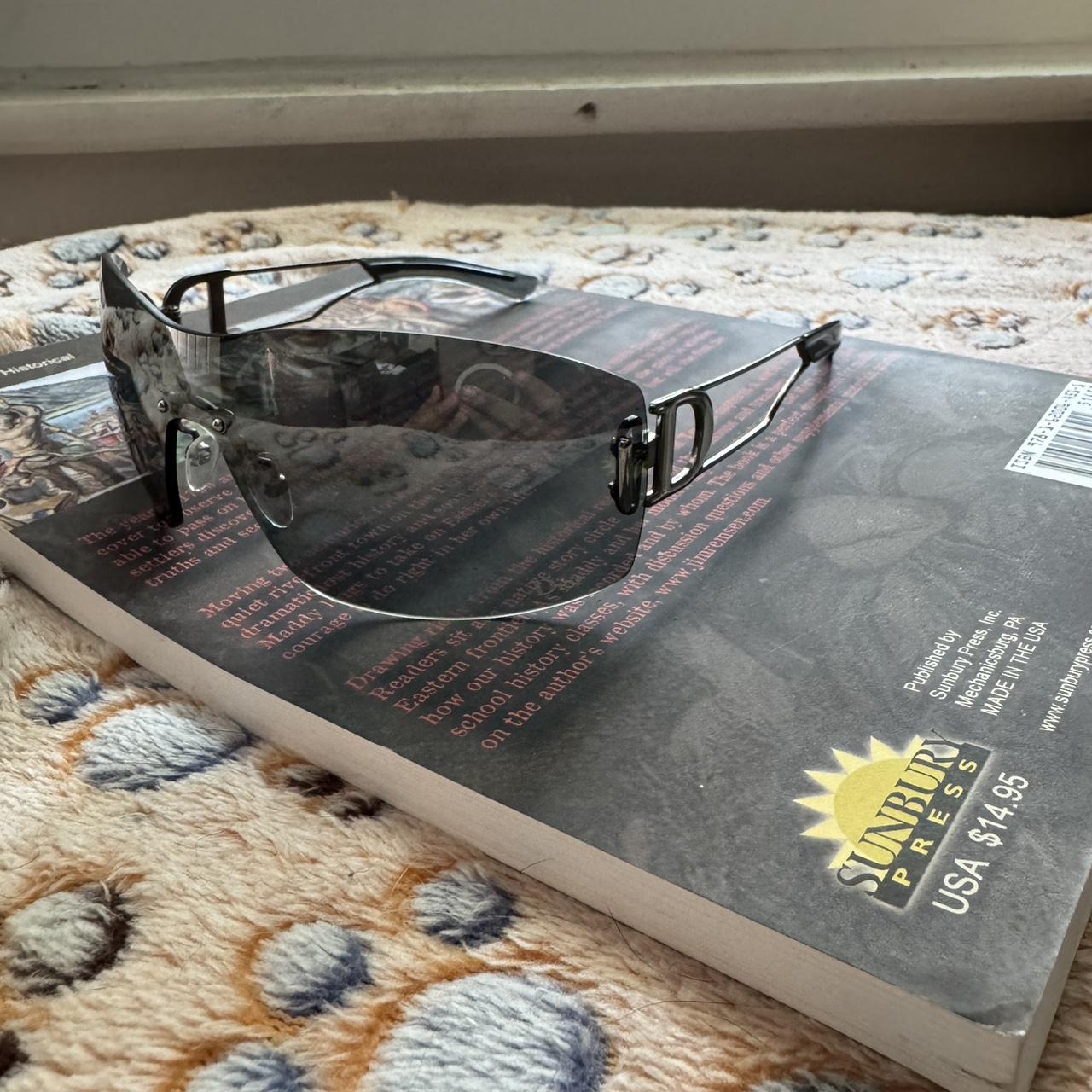 Dior sunglasses-y2k - Depop