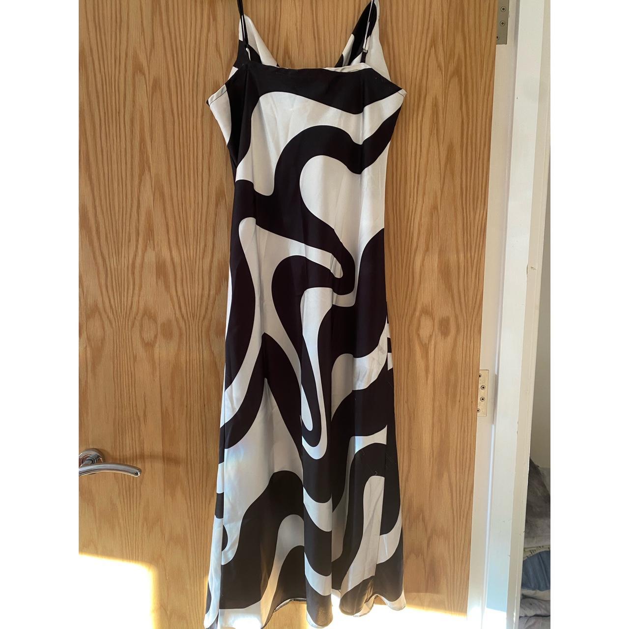 Black and white swirl print faux silk midi dress... - Depop