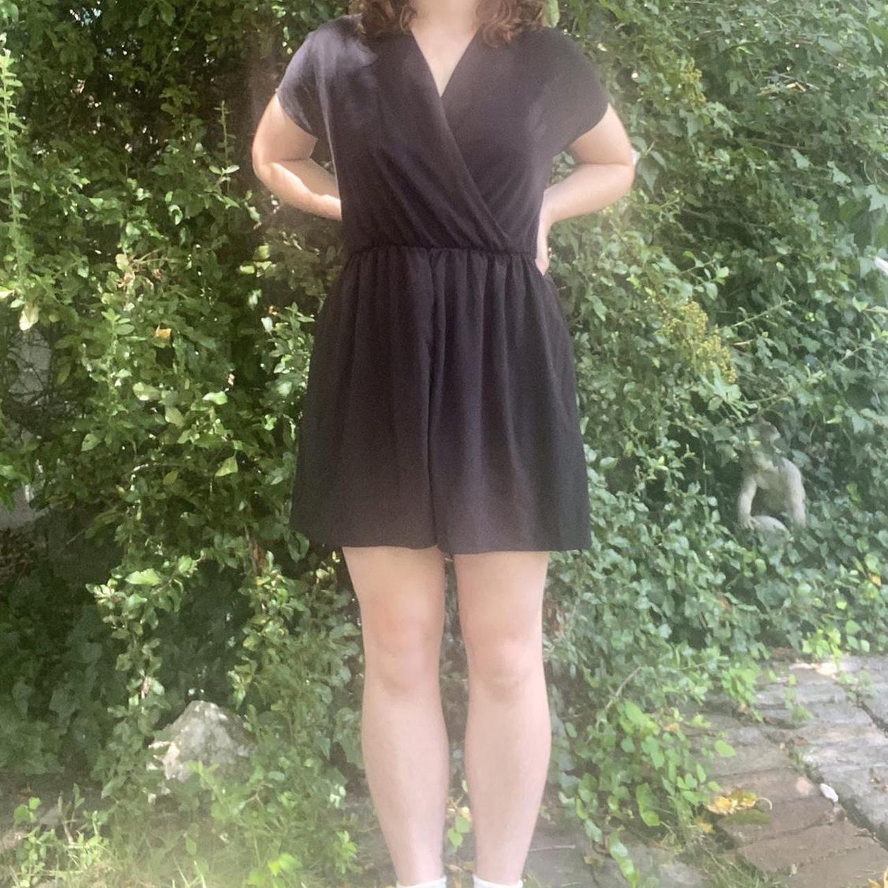 small black Uniqlo romper! in excellent