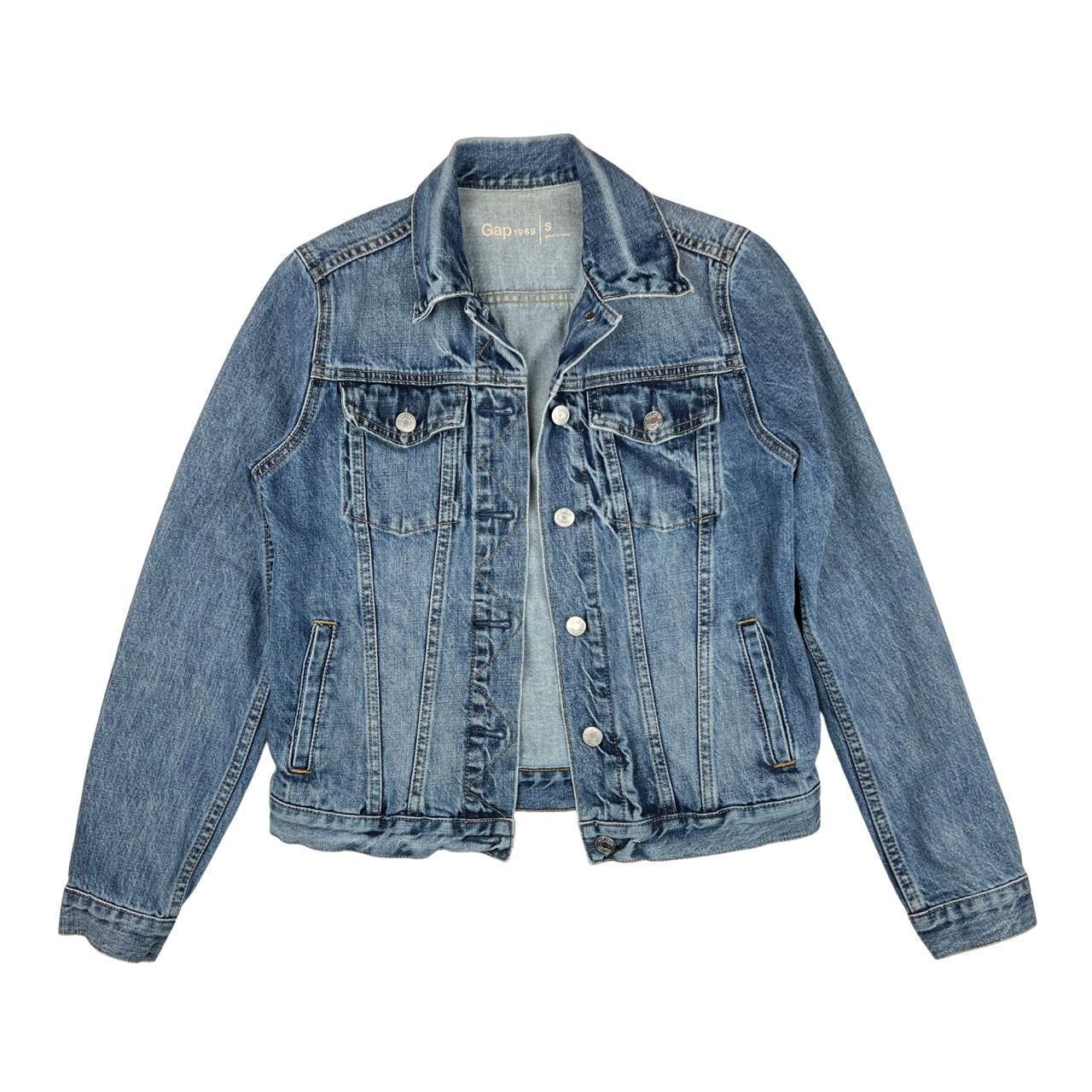 GAP Denim Jacket ️ Size: S ️ Length: 20.7