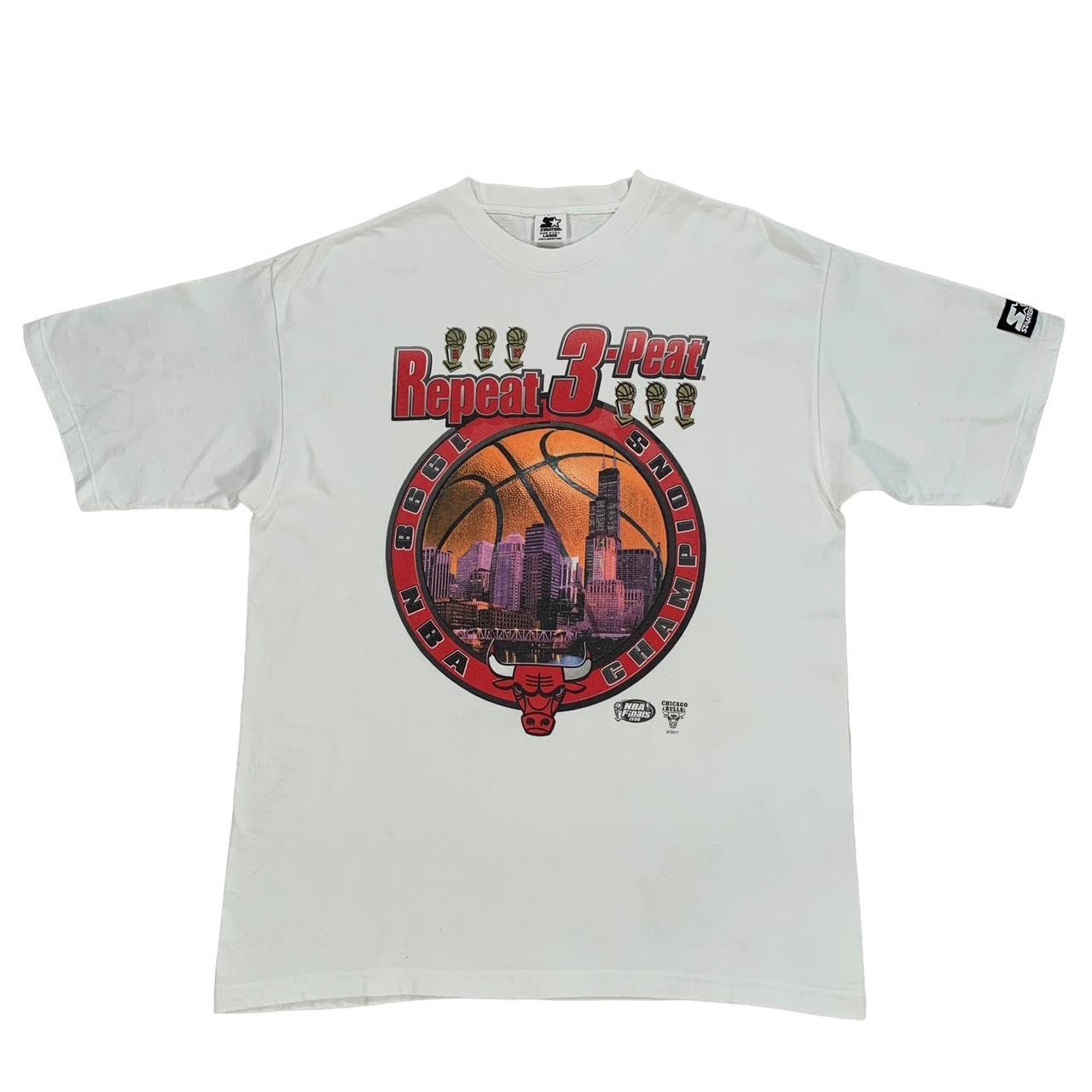 3 peat basketball shirt' Men's T-Shirt