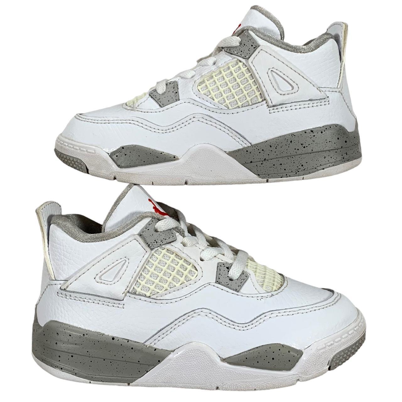 Jordan retro 4 falsas hot sale