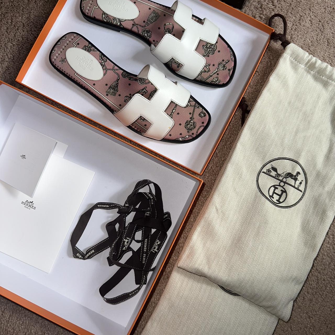 Hermes Oran Sandal Size 37.5 I’m usually a 37 but... - Depop