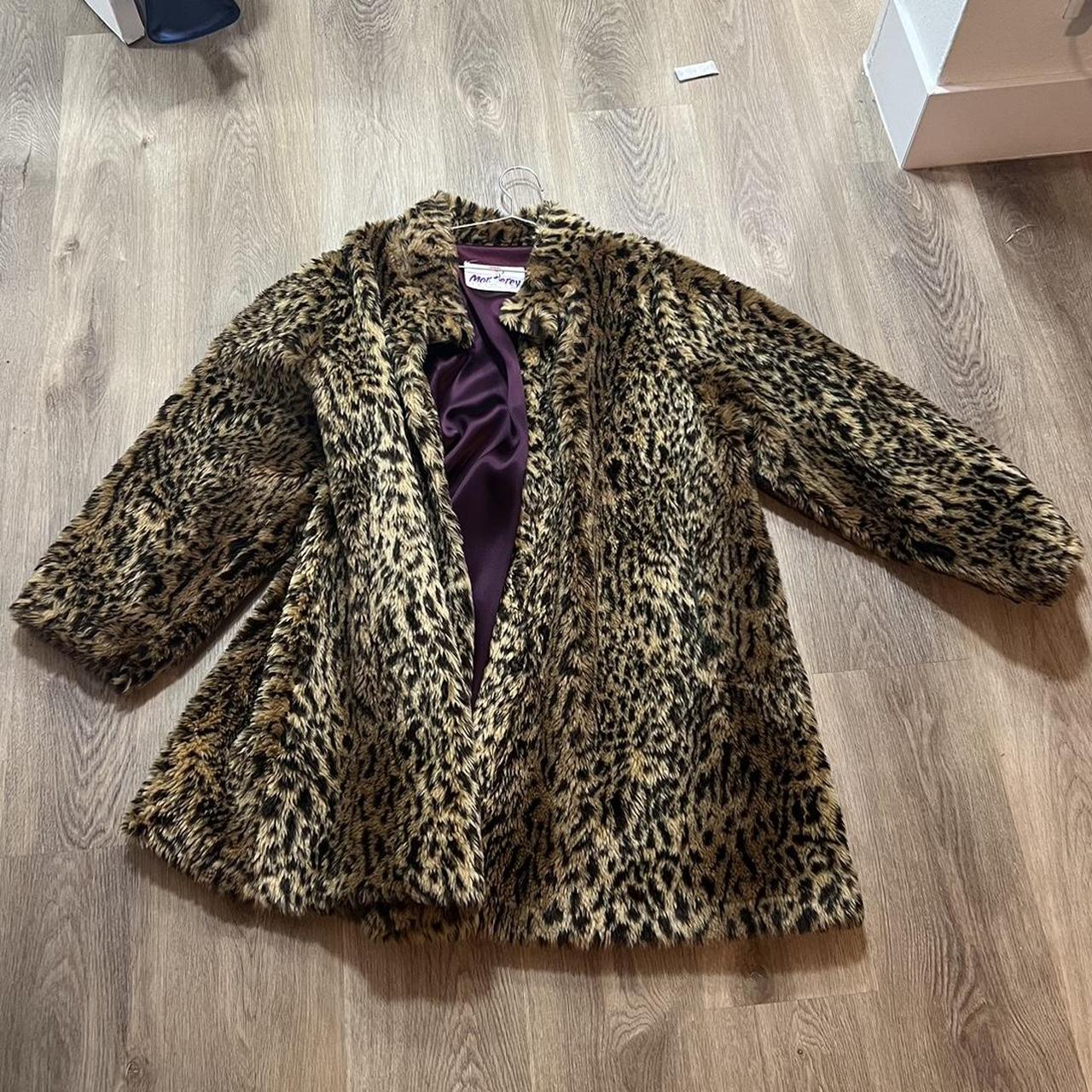 vintage cheetah print fur coat so warm n cozy size... - Depop