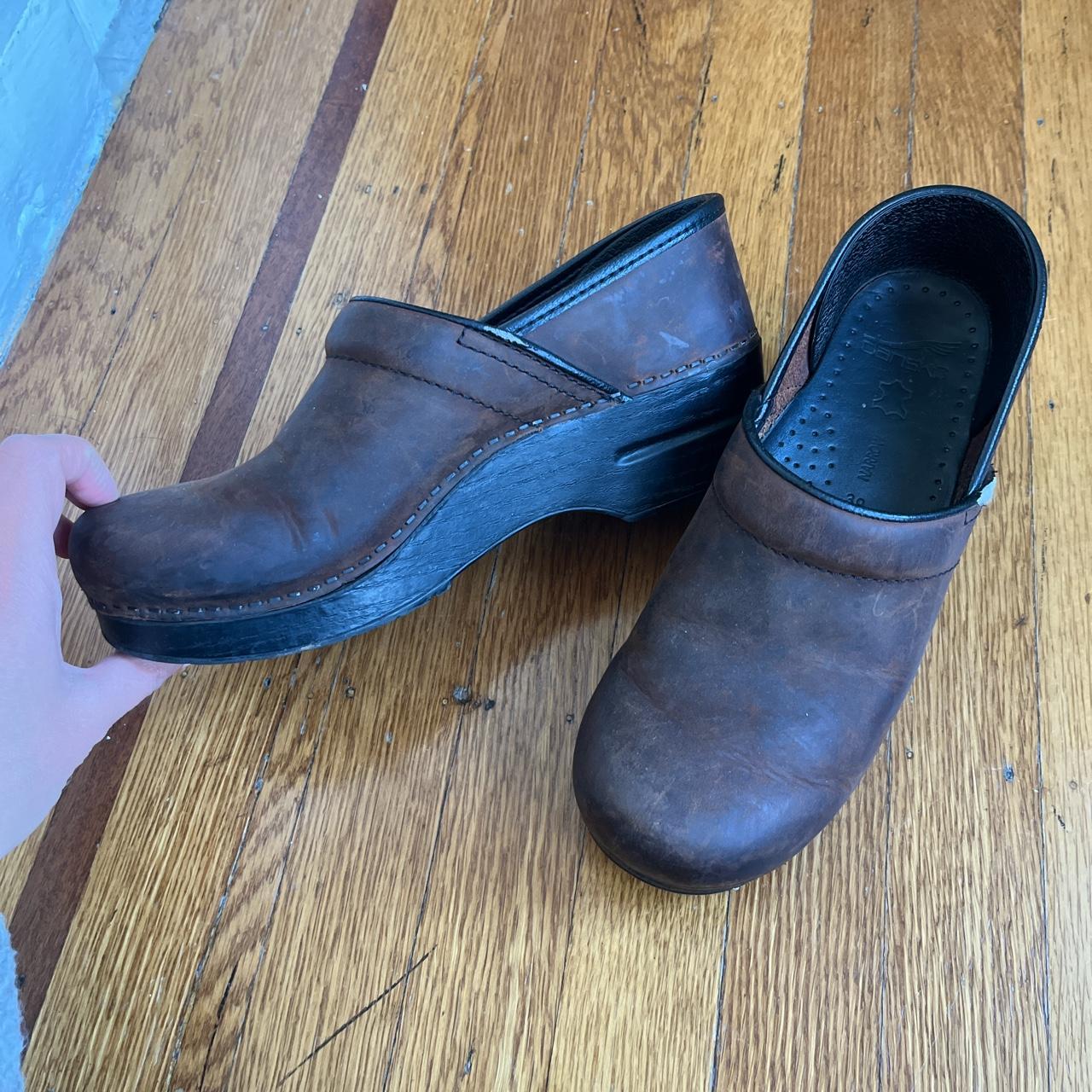 dansko star clogs