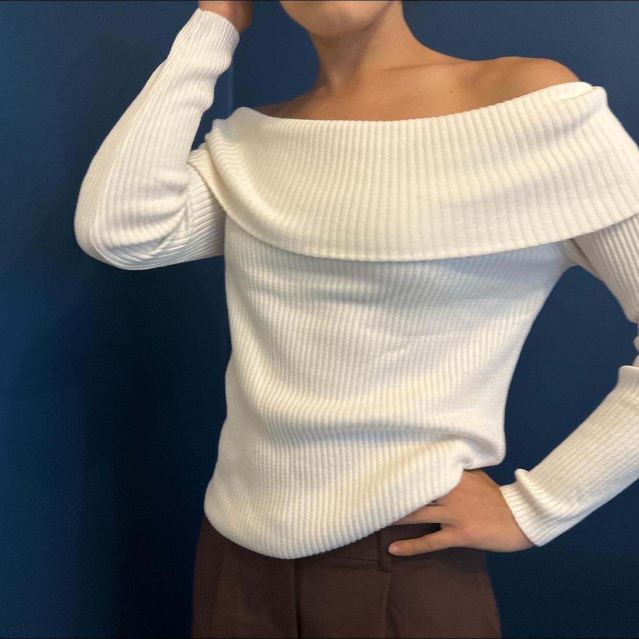 Banana Republic knitted fold over off the shoulder... - Depop