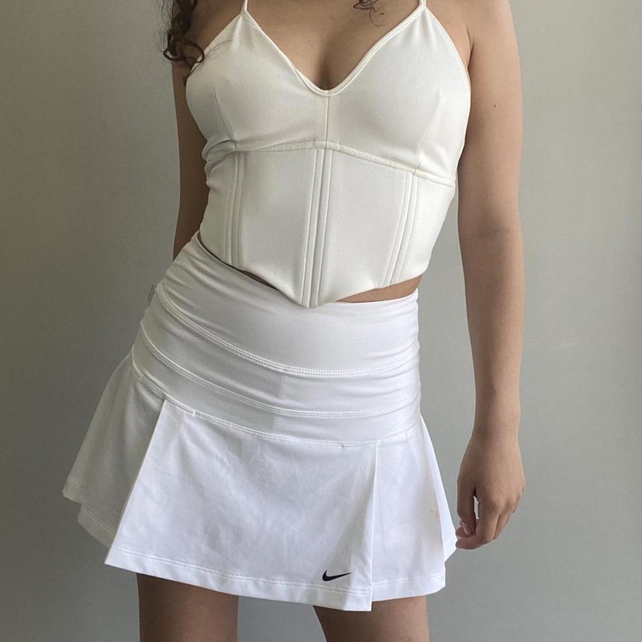 AYM Studio Women's White Corset Depop