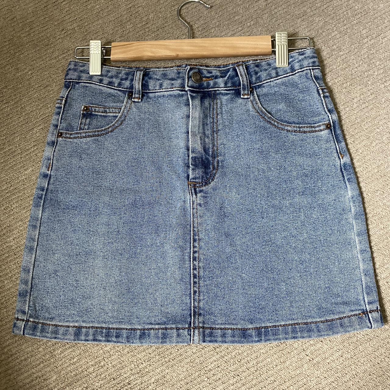 Glassons denim skirt Barely worn, size 8 - Depop