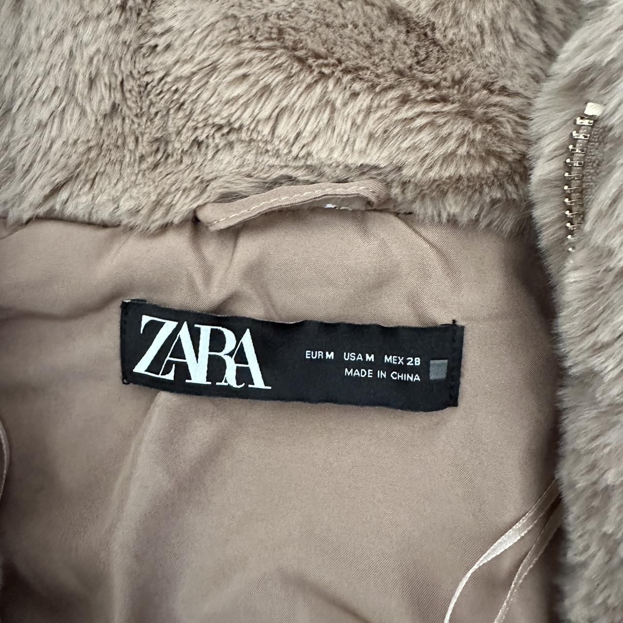 Zara fleece jacket. Brand new never been worn. Size M. - Depop