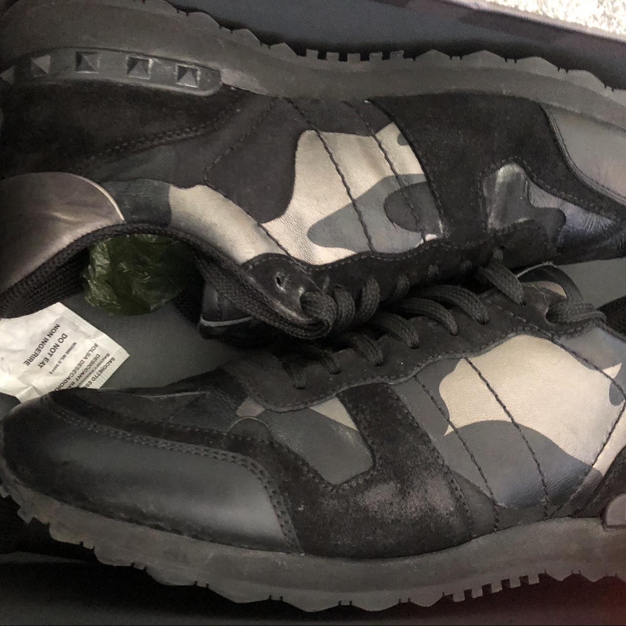 mens black valentino trainers