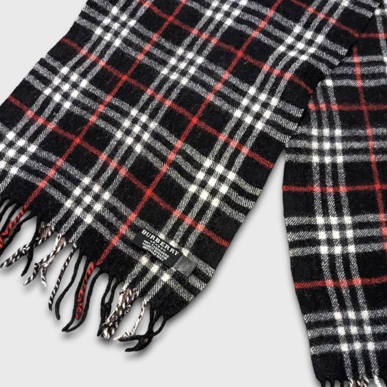 Burberry Men's Black and Red Scarfwraps Depop