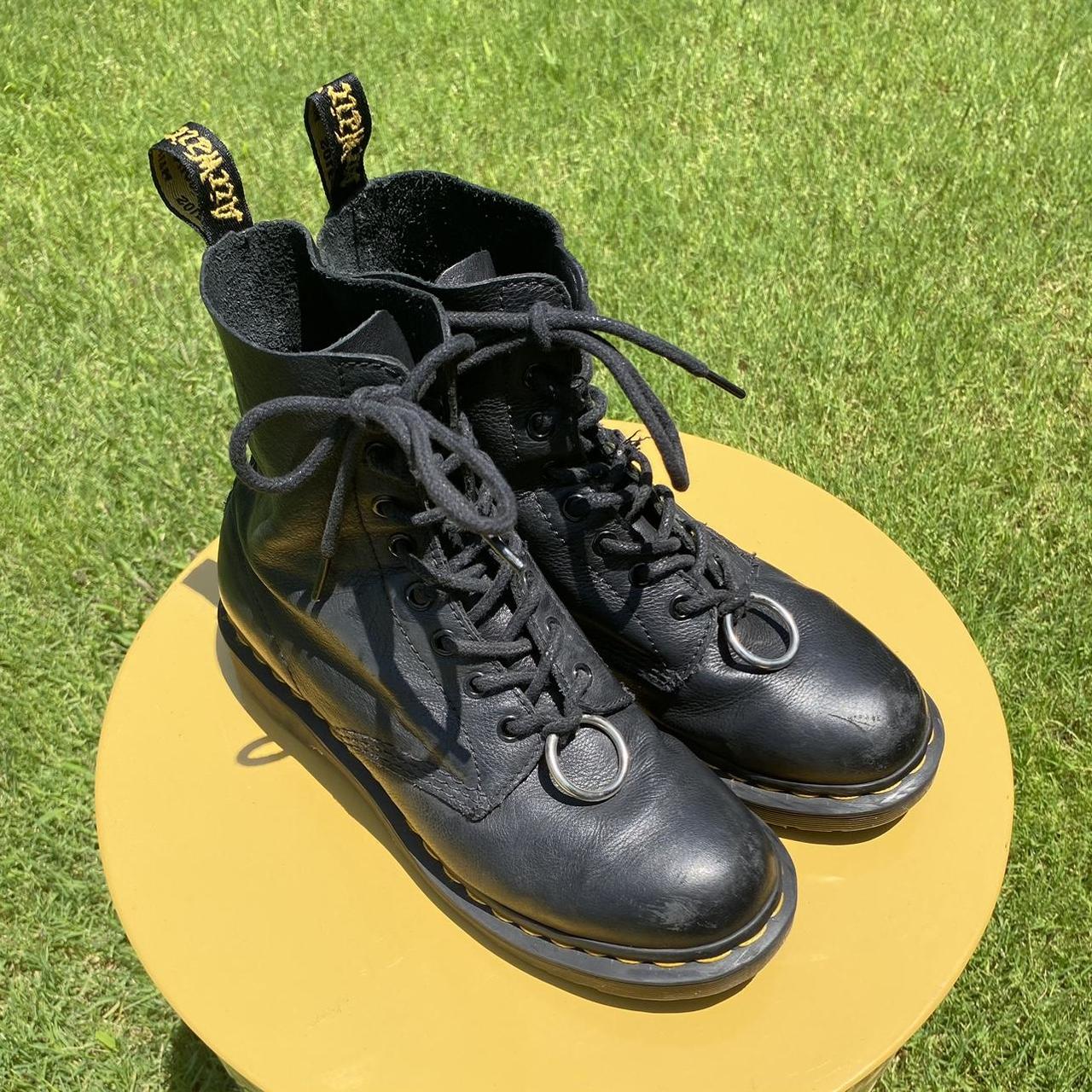 Dr martens pascal outlet black size 6