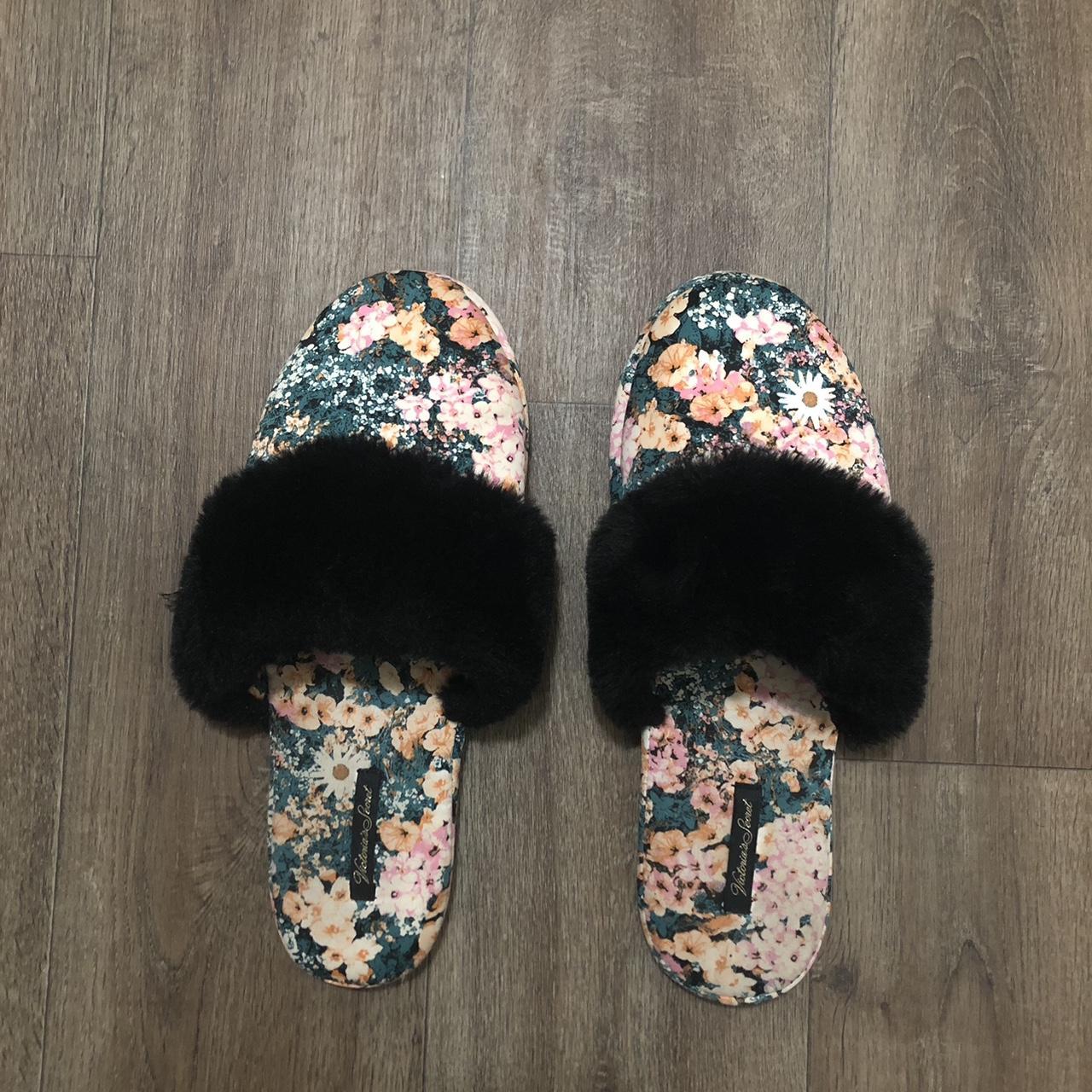 Pink slippers sale victoria secret