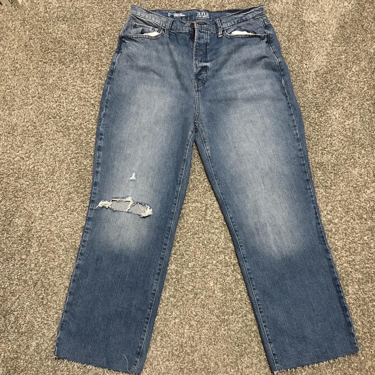 item listed by javonsuniverse