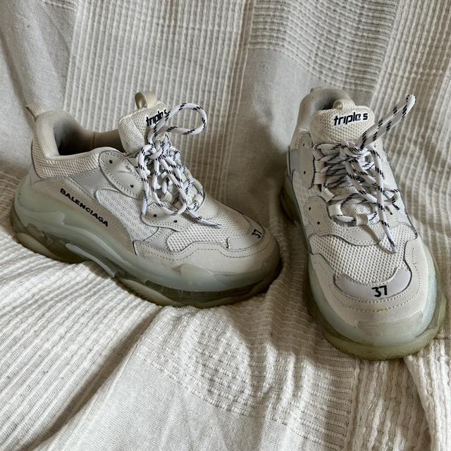 Balenciaga triple clearance s 39